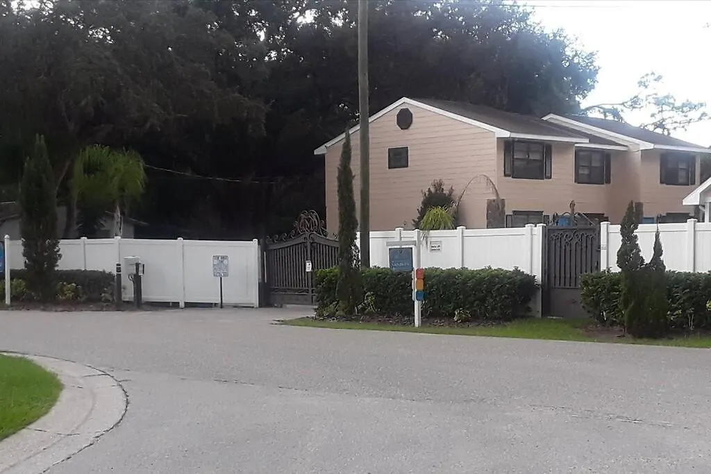 The Oshun Suite - Exclusive Gated Pool Community Near Usf And Busch Gardens Tampa Lejlighed